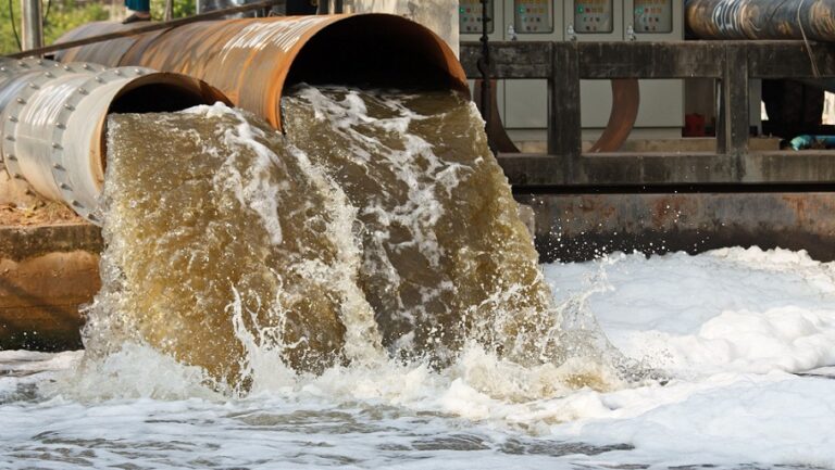 Limbah Industri: Jenis, Dampak, Pengolahan, serta Strategi Daur Ulang