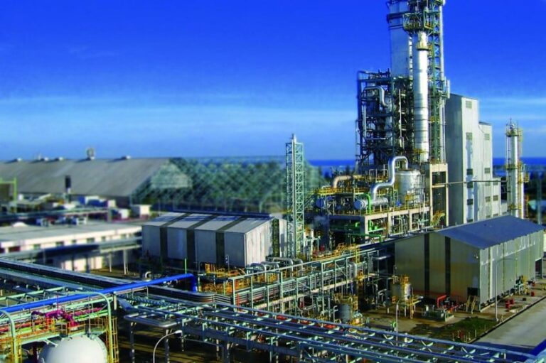 Peran Pabrik Energi dalam Perekonomian, Strategi Produksi Ramah Lingkungan, Tantangan Global, serta Kontribusinya terhadap Ketahanan Energi Nasional di Era Transisi Energi Bersih